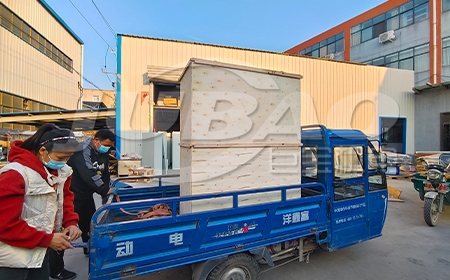 河北王先生訂購的可移動(dòng)式真空上料機(jī)發(fā)貨